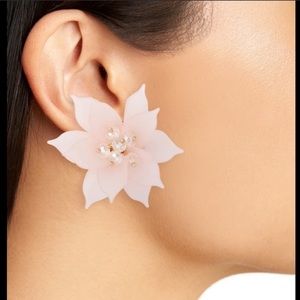 Rachel Parcell flower statement earrings